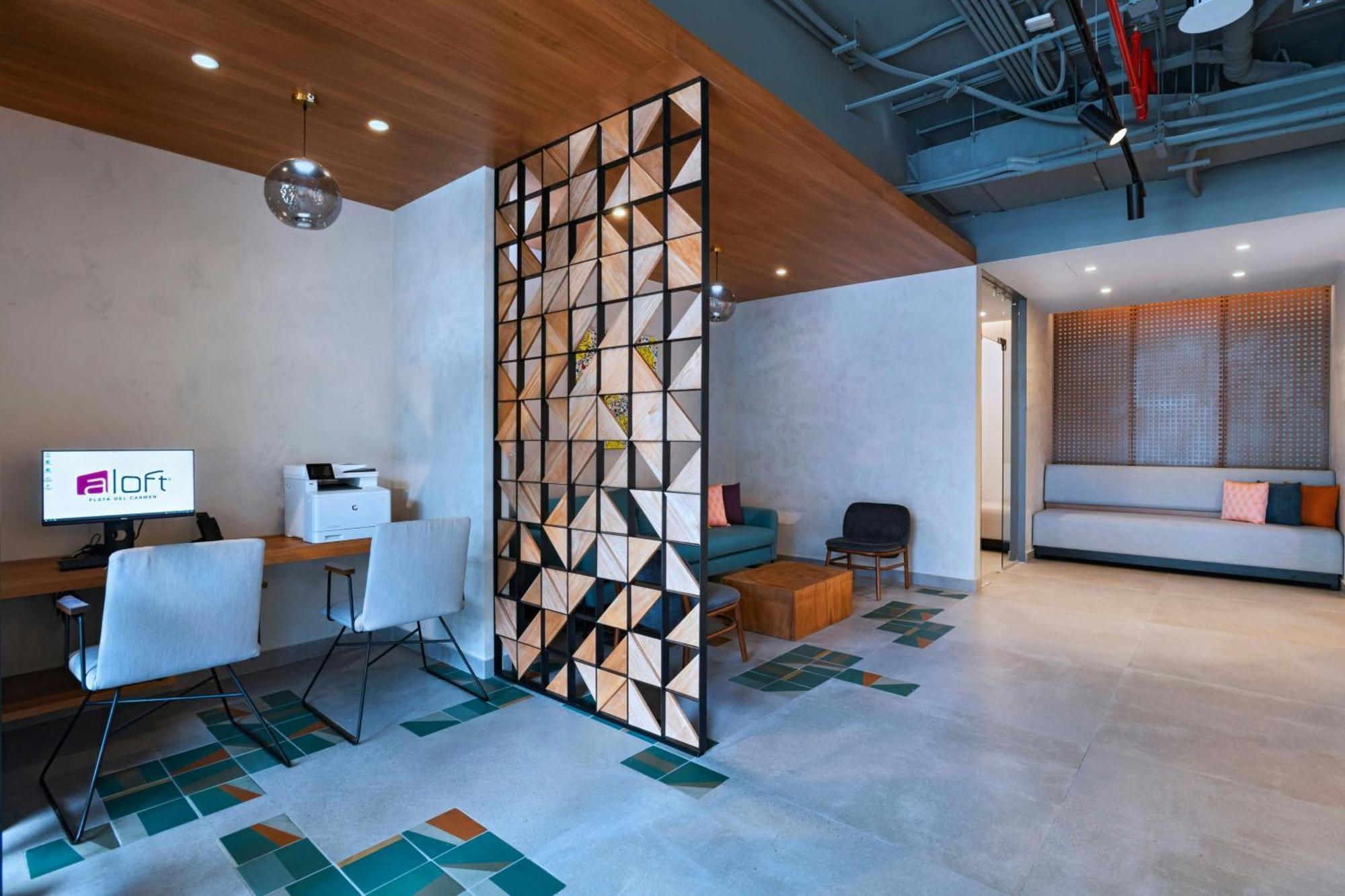 Aloft Playa Del Carmen Hotel ภายนอก รูปภาพ Interior of the hotel
