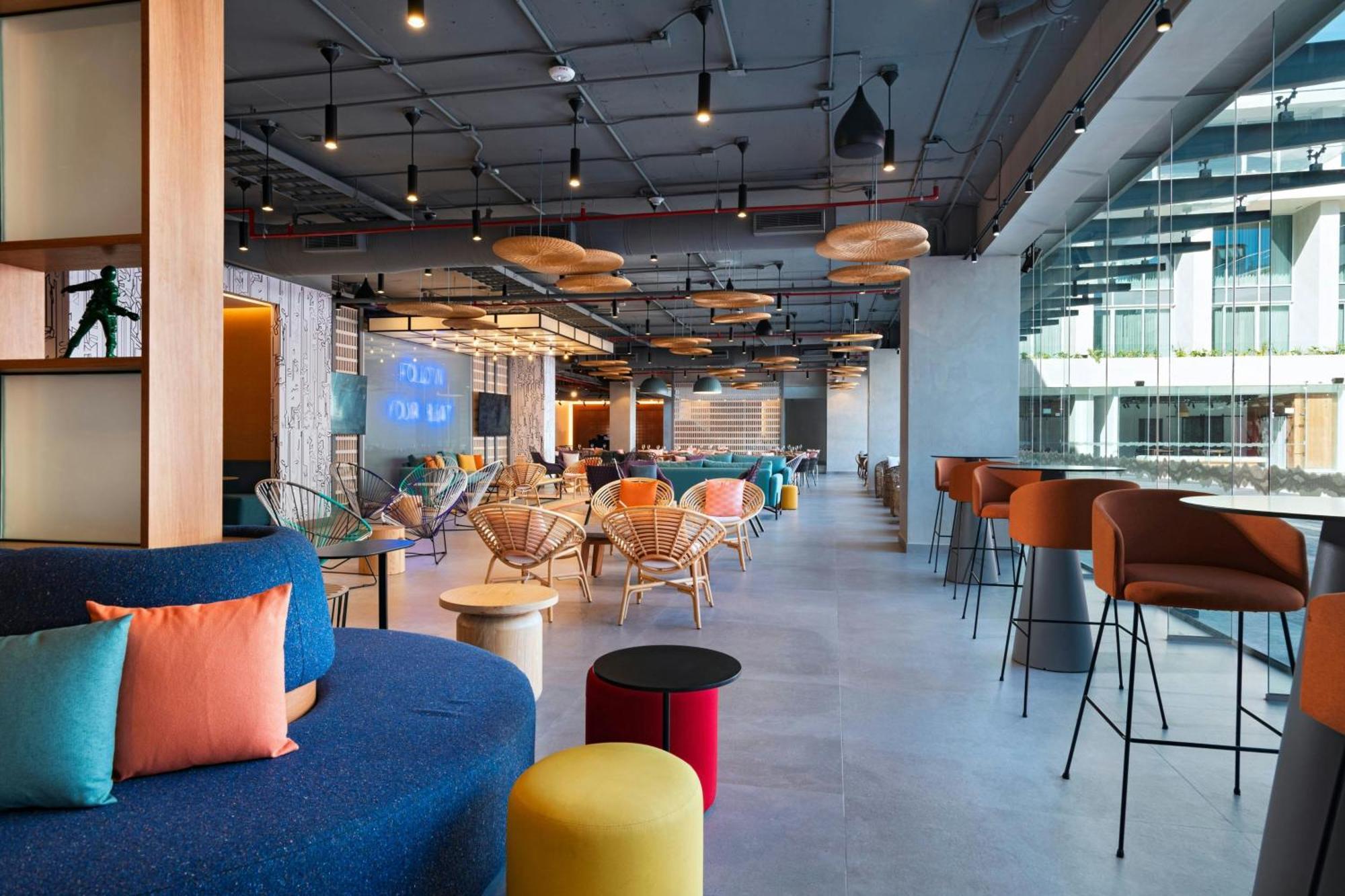 Aloft Playa Del Carmen Hotel ภายนอก รูปภาพ The lounge at the airport