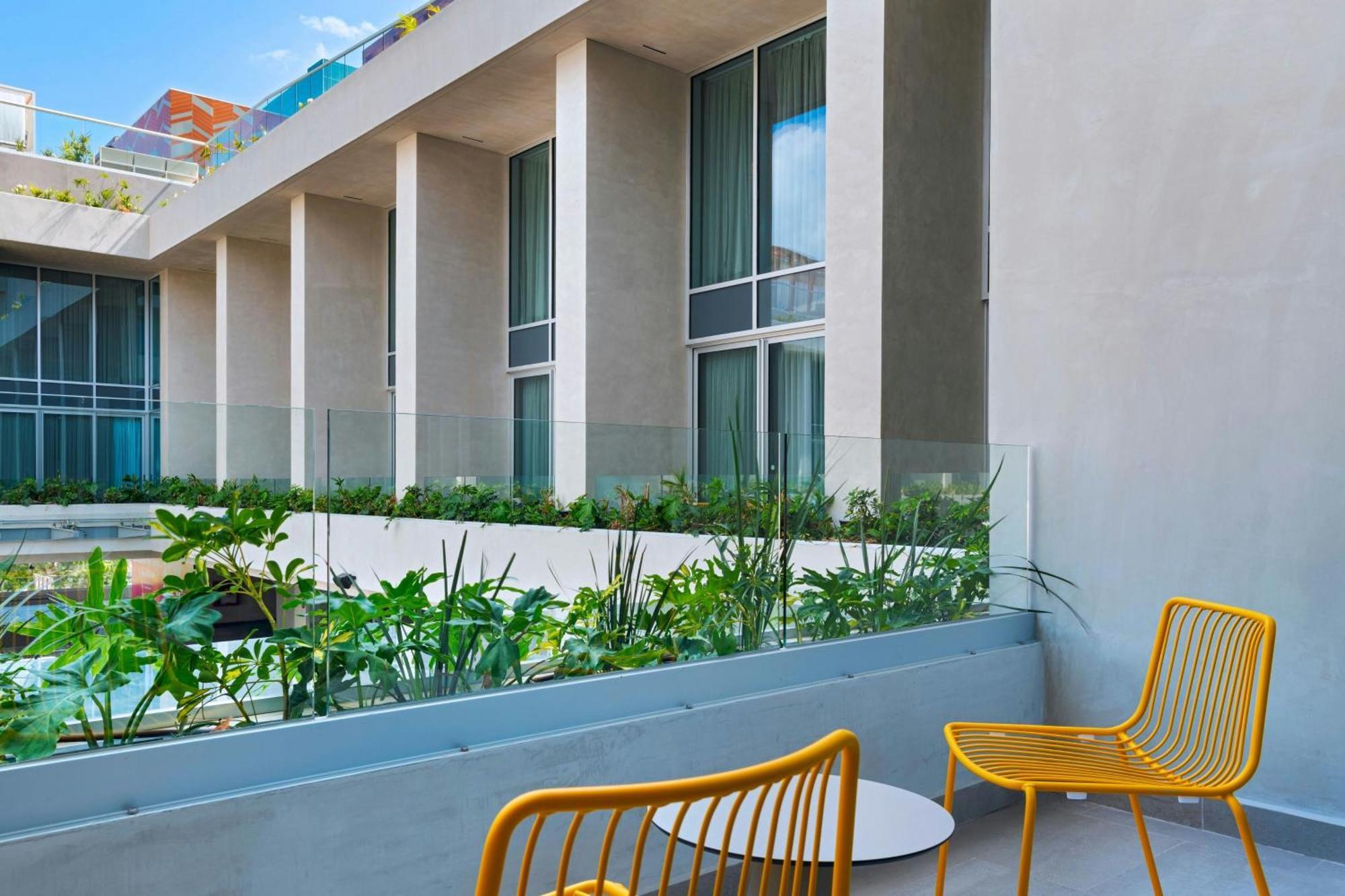 Aloft Playa Del Carmen Hotel ภายนอก รูปภาพ